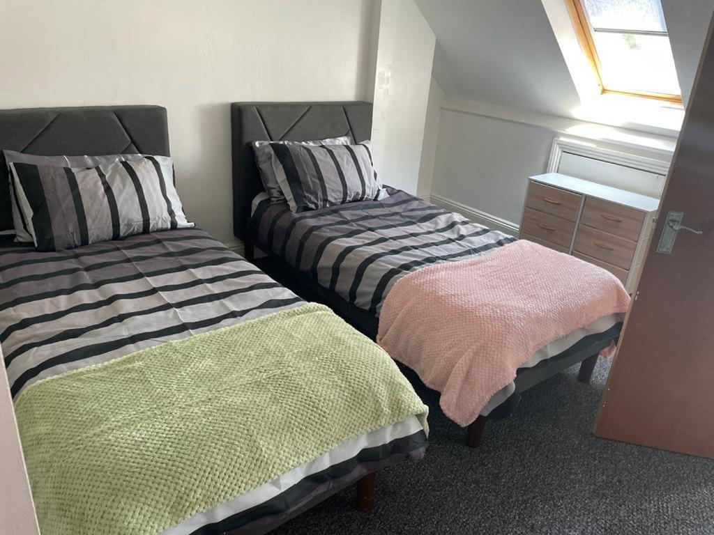 One Room To Stay With Fantastic Host London Eksteriør bilde