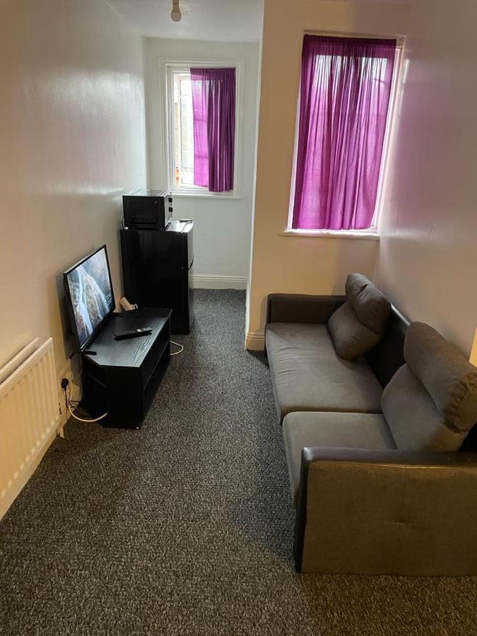 One Room To Stay With Fantastic Host London Eksteriør bilde